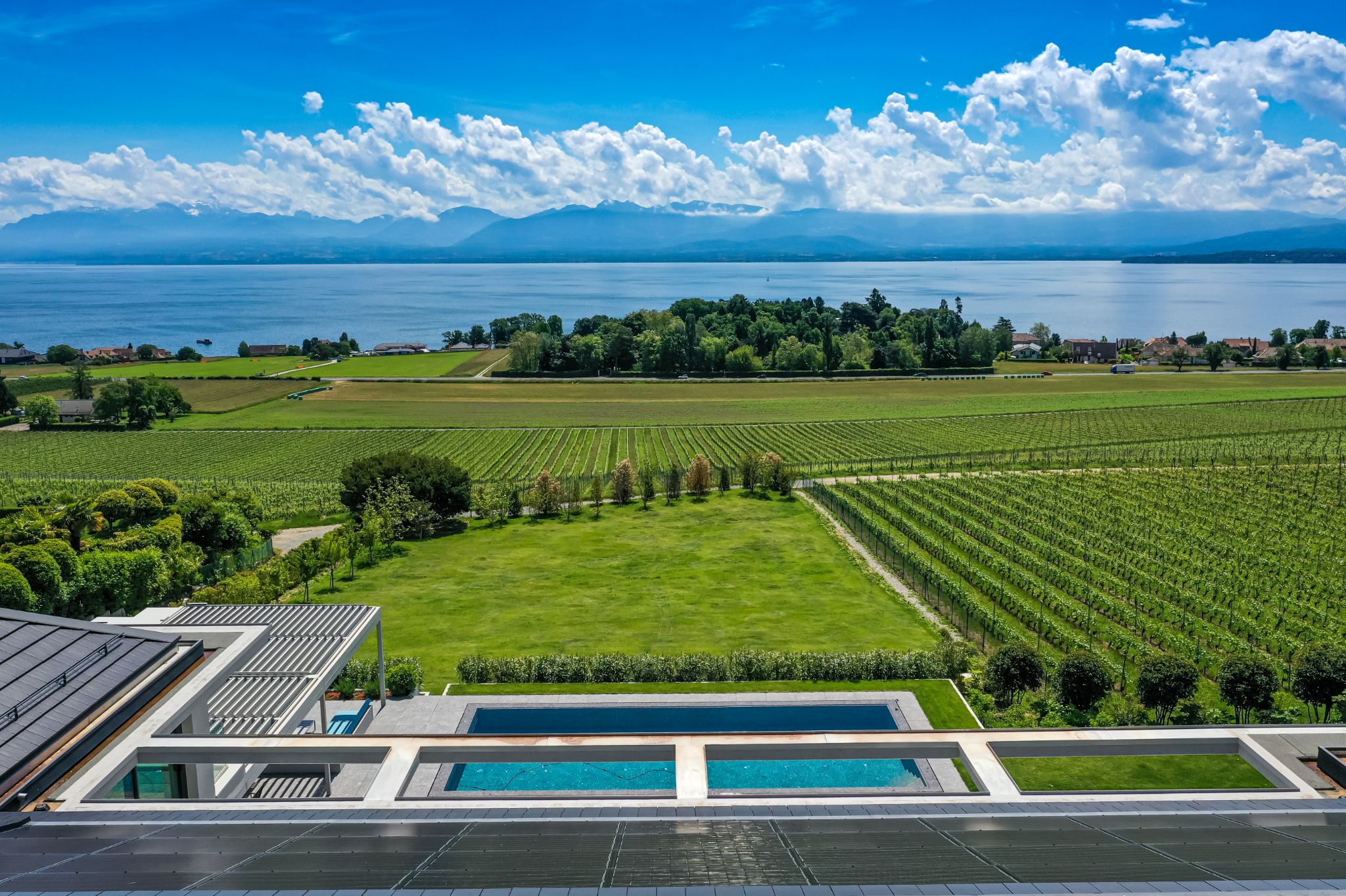 Luxury Places Dully drone 003a