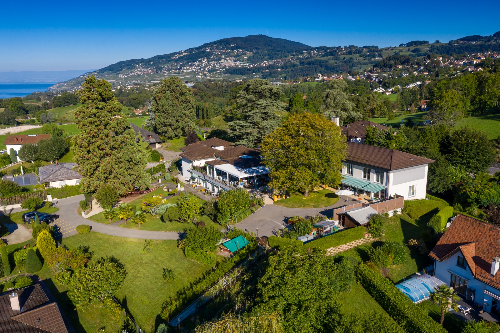 EMS Chateau Novalles DRONE 001