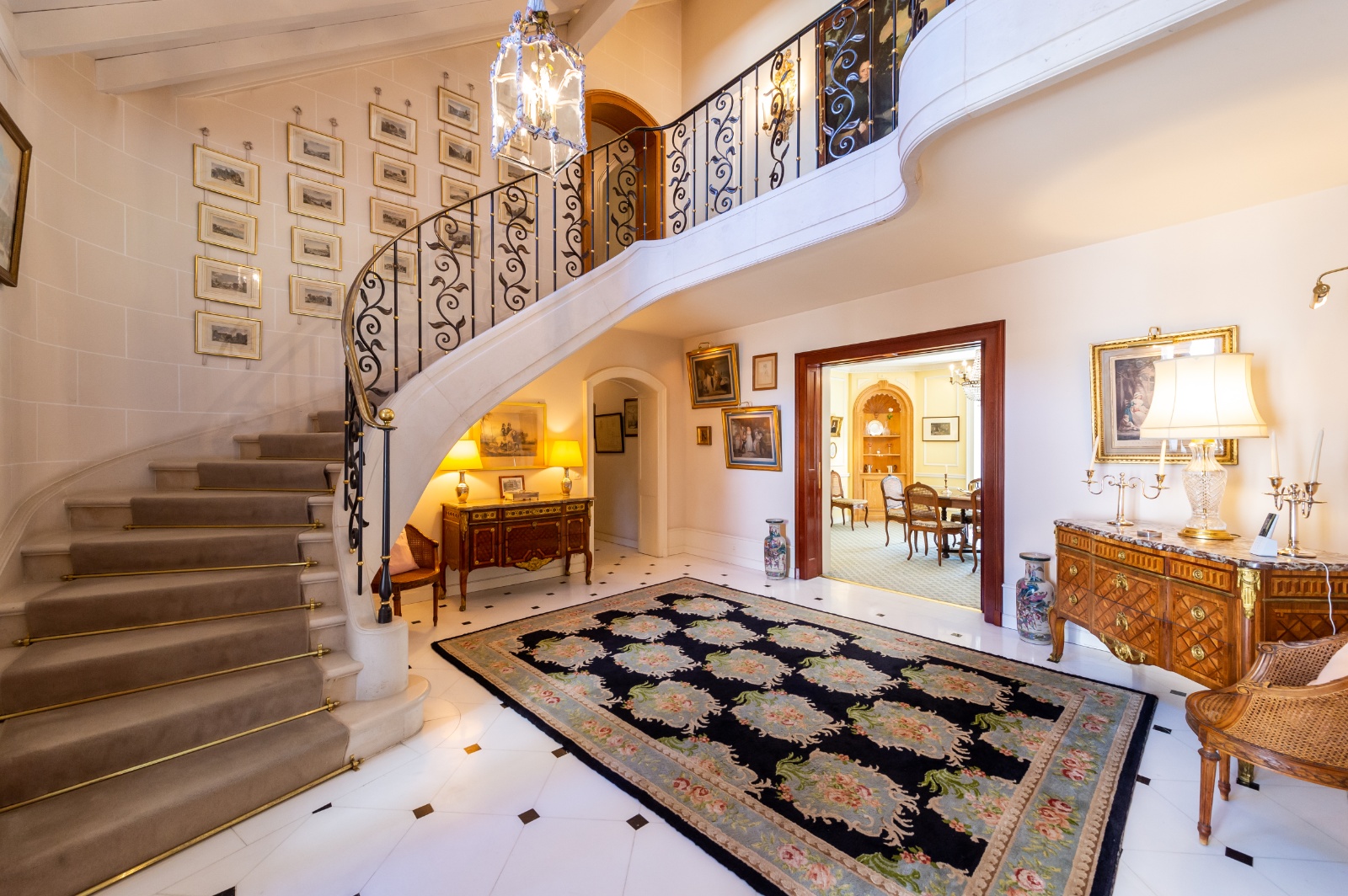 LuxuryPlaces Anieres 019