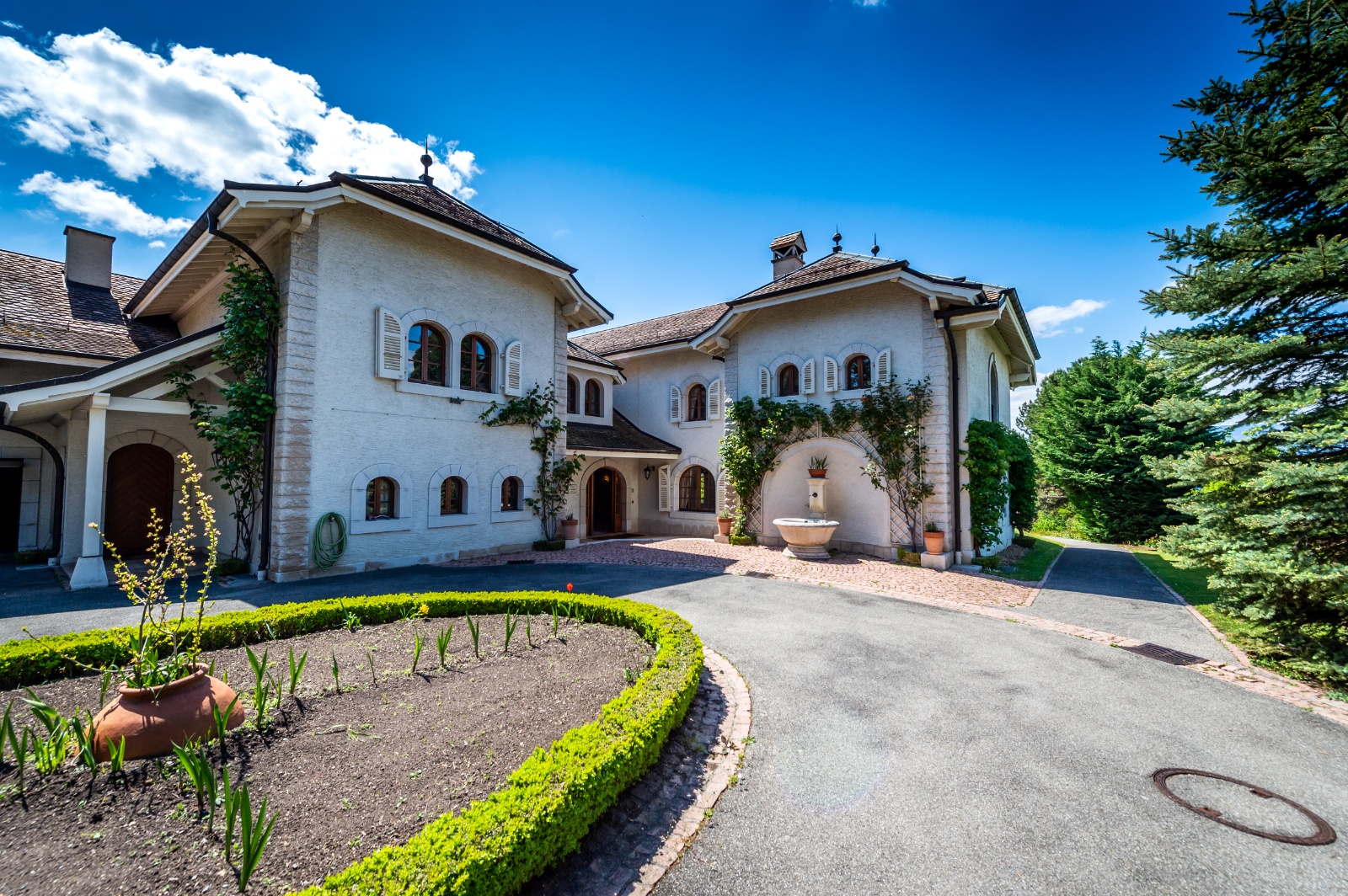 LuxuryPlaces Anieres 038