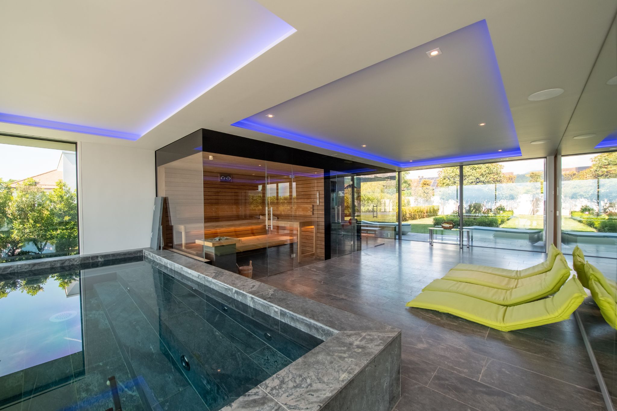 Luxury Places Dully 018