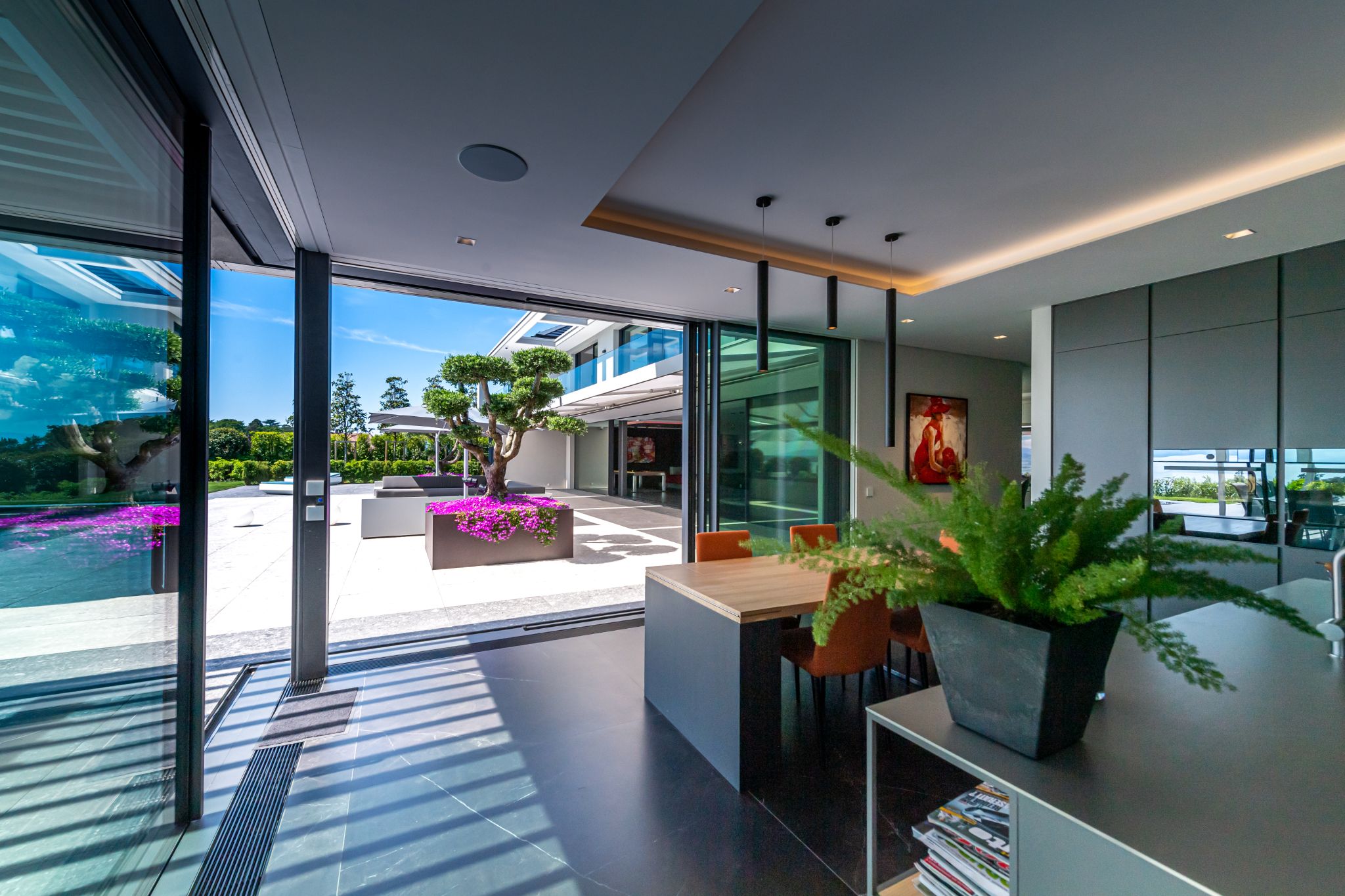 Luxury Places Dully 027