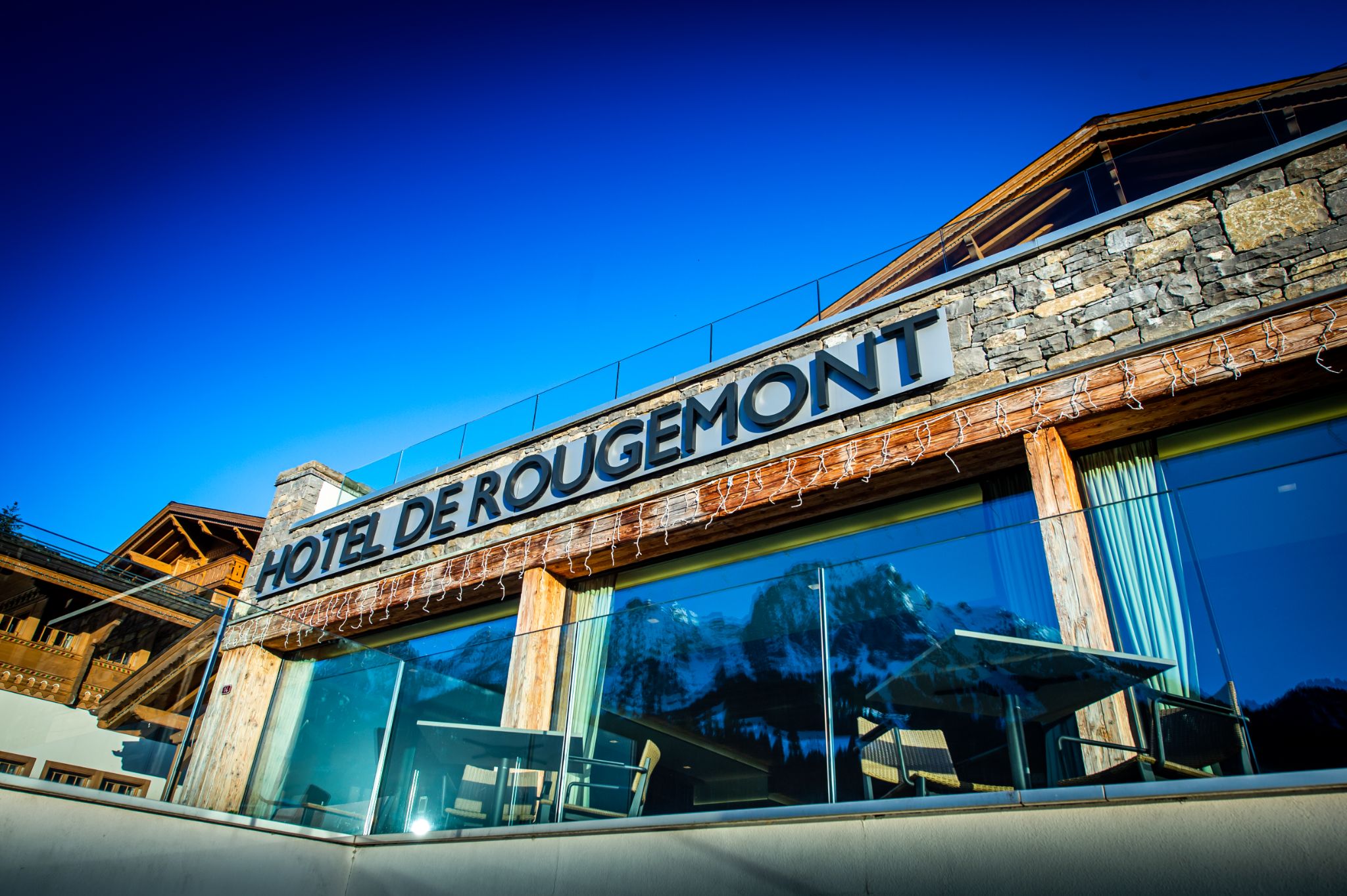 Hotel de Rougemont details 545
