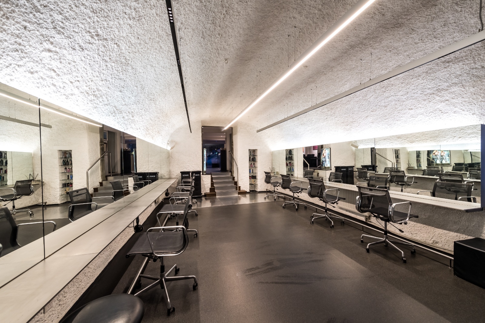 Salon 002