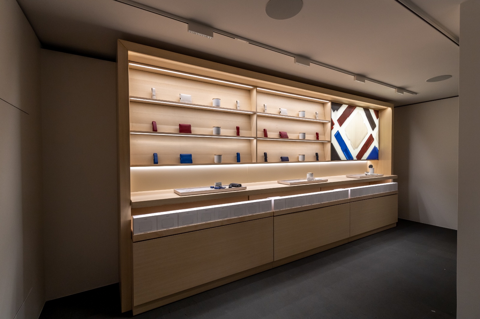 IQOS Zurich 14 12 18 041