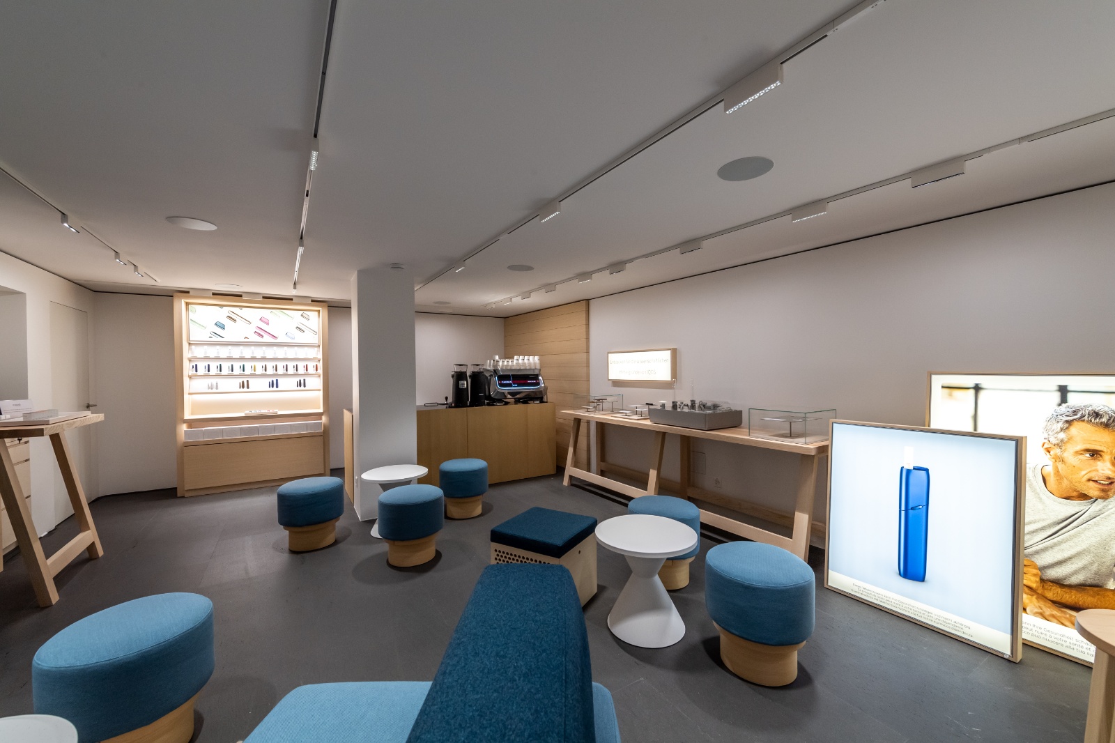 IQOS Zurich 14 12 18 052