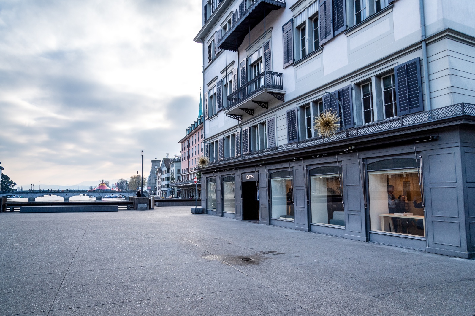 IQOS Zurich 15 12 18 133